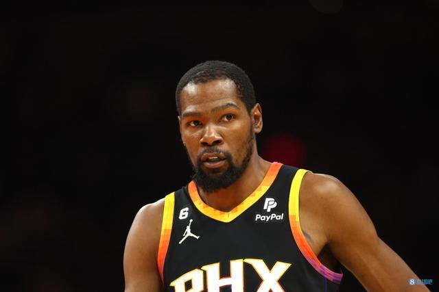 替补阵容往 替补阵容往